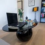 Appartement Rossini Vicino Al Teatro Rossini By Yohome