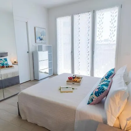 Rossini Vicino Al Teatro Rossini By Yohome