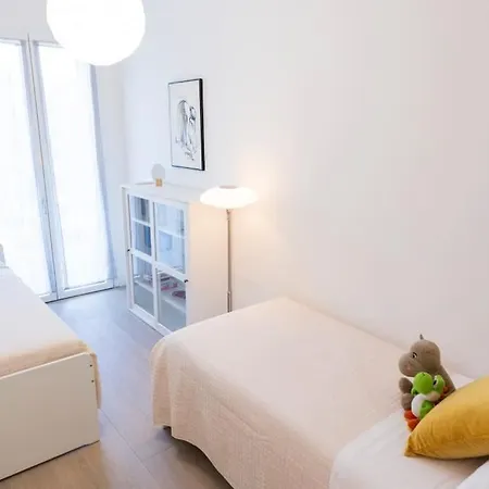 Apartment Rossini Vicino Al Teatro Rossini By Yohome *