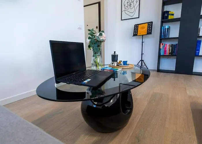 Apartment Rossini Vicino Al Teatro Rossini By Yohome